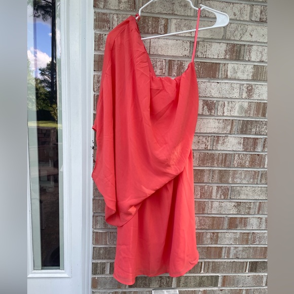 Coral One Shoulder Dress Size L (NWT) - Picture 4 of 6
